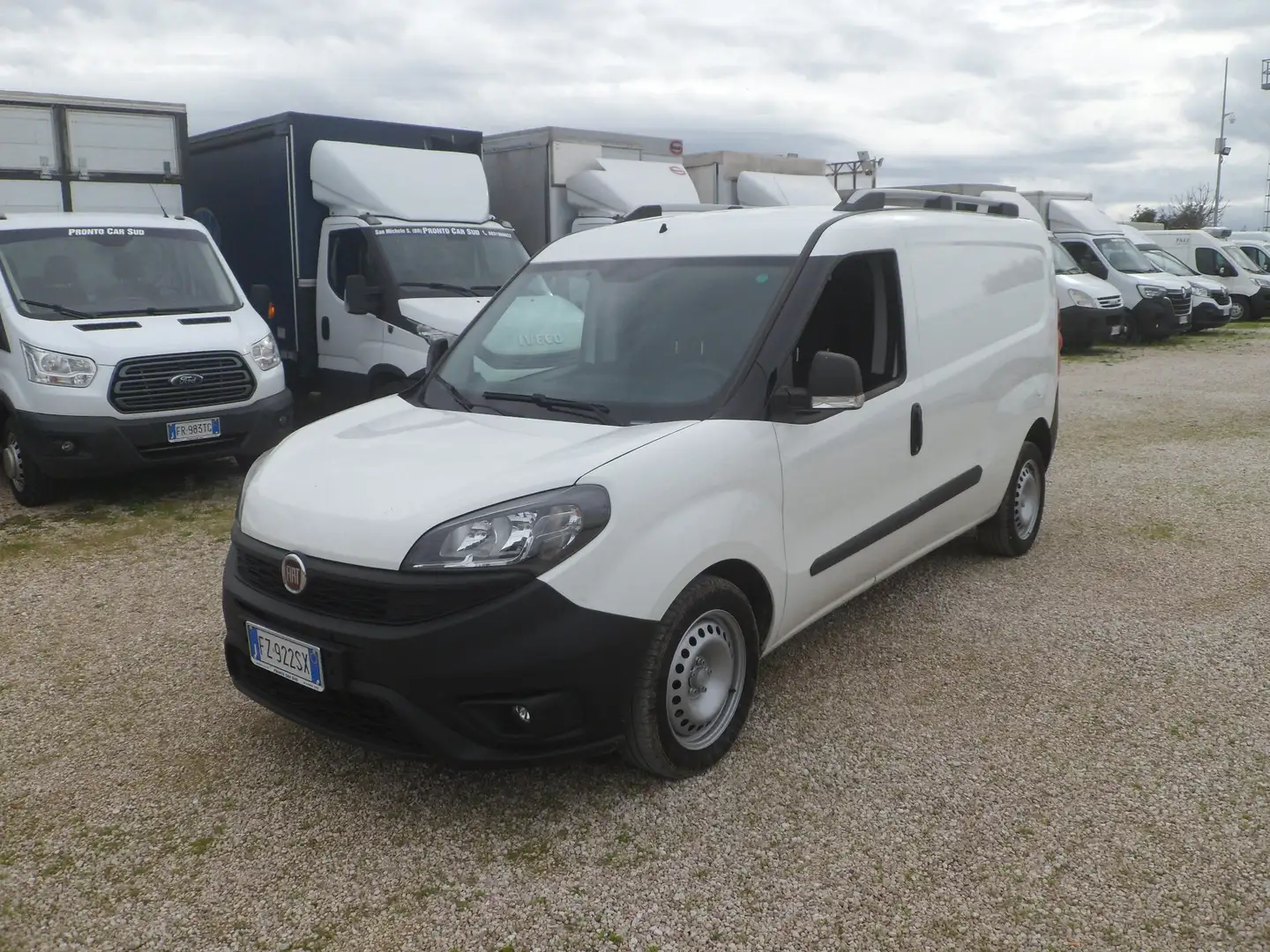 Fiat Doblo furgone maxi attrezzato Blanc - 1