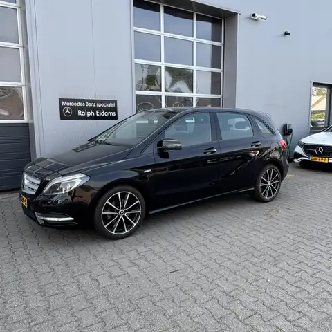 Mercedes-Benz B 200 Ambition