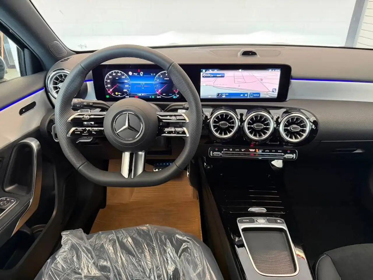 Mercedes-Benz A-Class NUOVA A 200 Premium auto, миниатюра 13