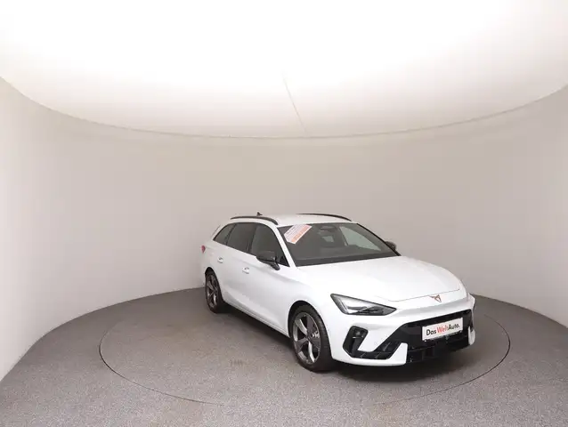 Cupra Leon view 2