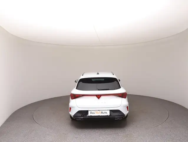 Cupra Leon view 6