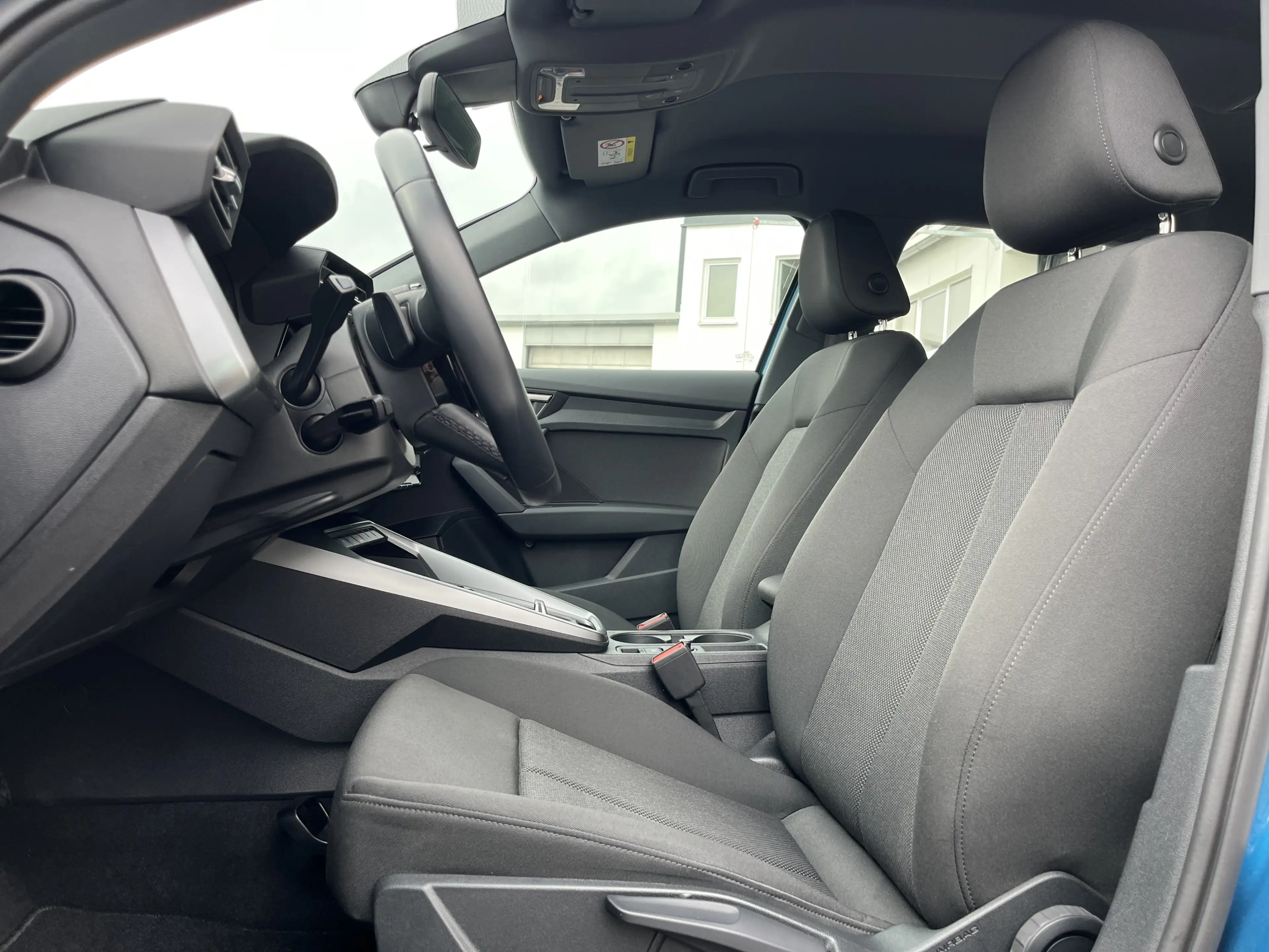 Audi A3 Sportback 35 1.5 TFSI advanced S-Line Optik 150€ — photo 13