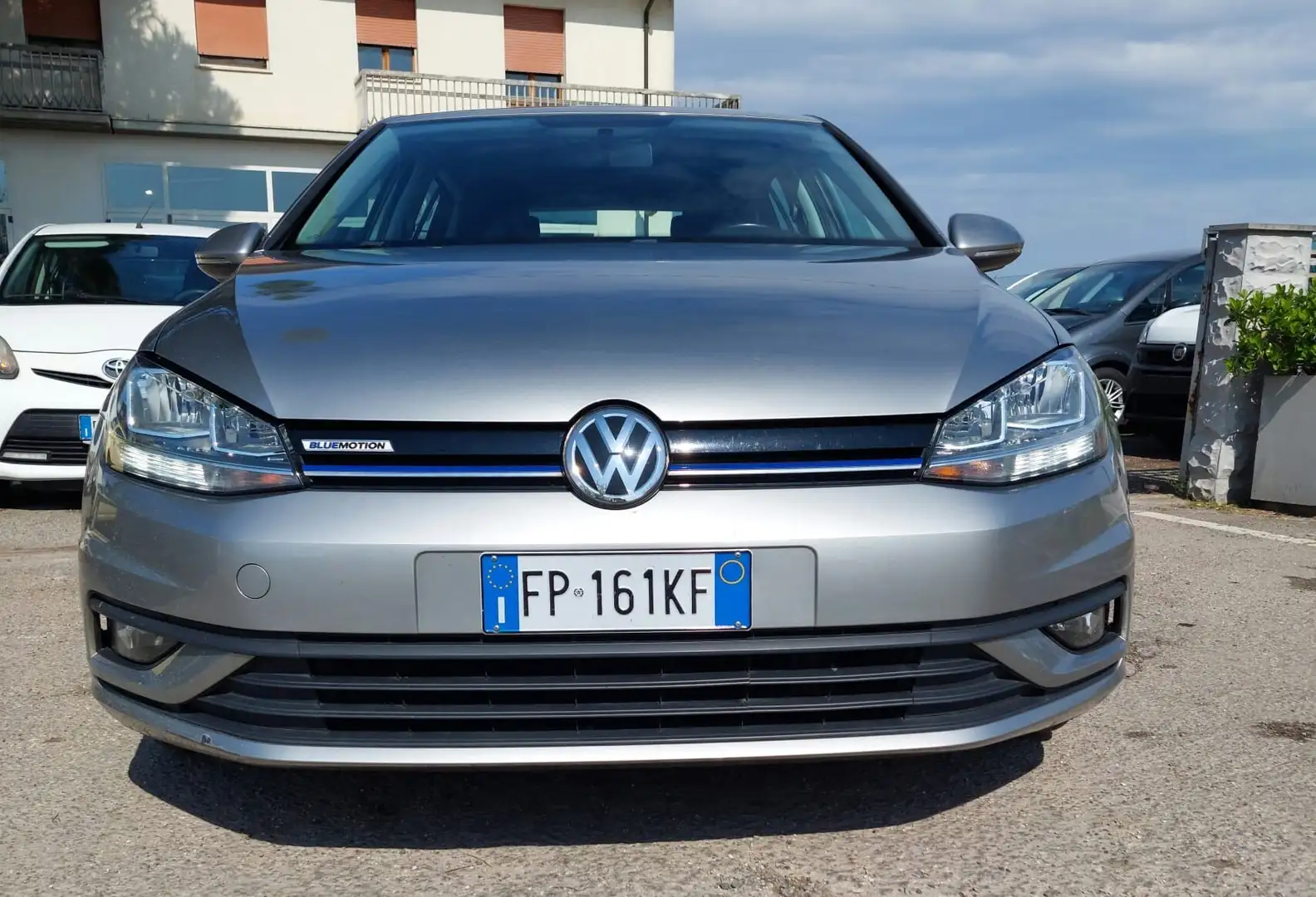 Volkswagen Golf VW GOLF 1.4 B/METANO 110 CV TRENDLINE MANUALE Grijs - 2
