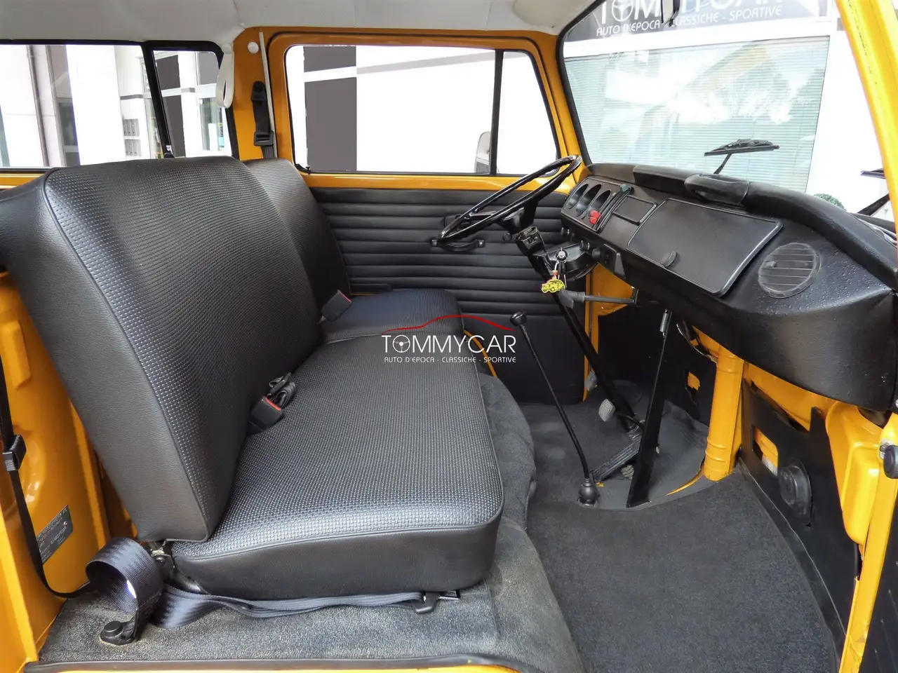 Volkswagen T2 Bus 9 posti 1.6 - Modello con freni a disco - Motore nuovo - Restauro tot. - ASI CRS, foto 8