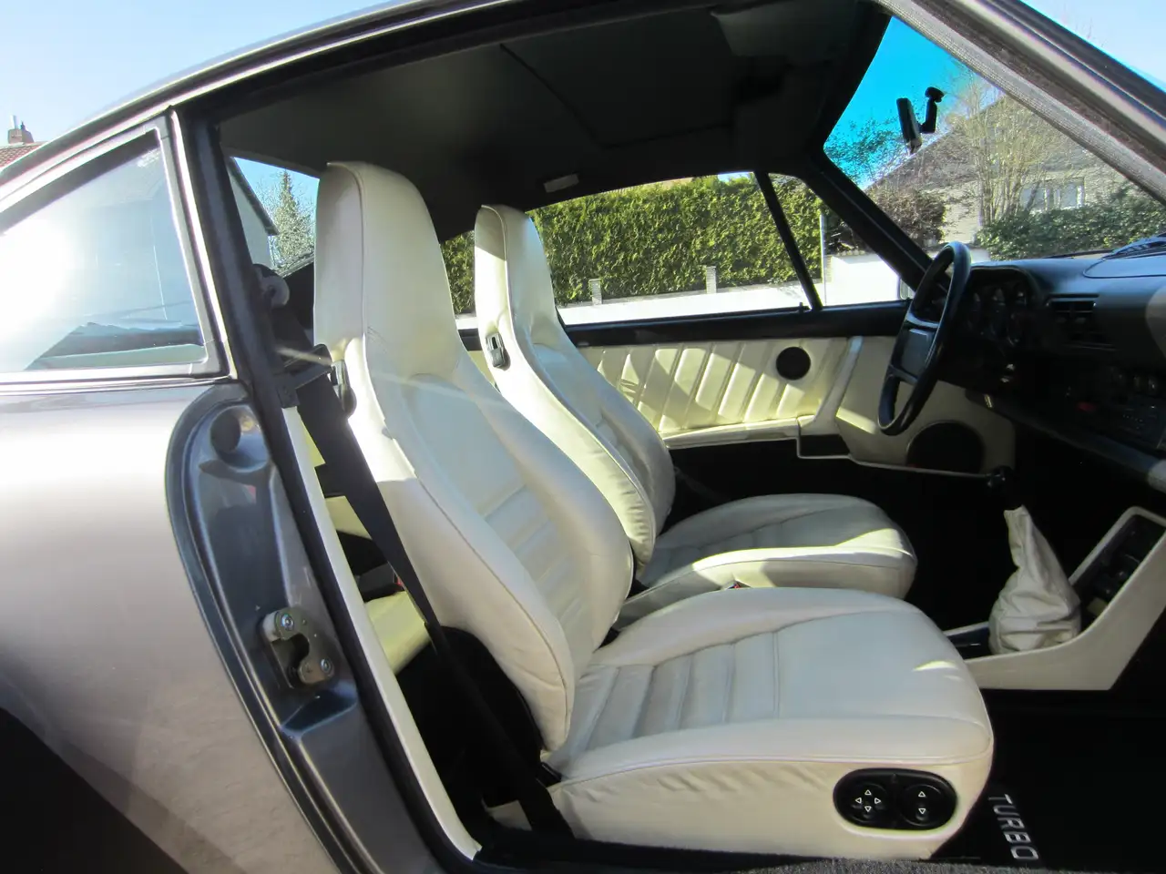 Porsche 911 Turbo Modell 930, foto 11