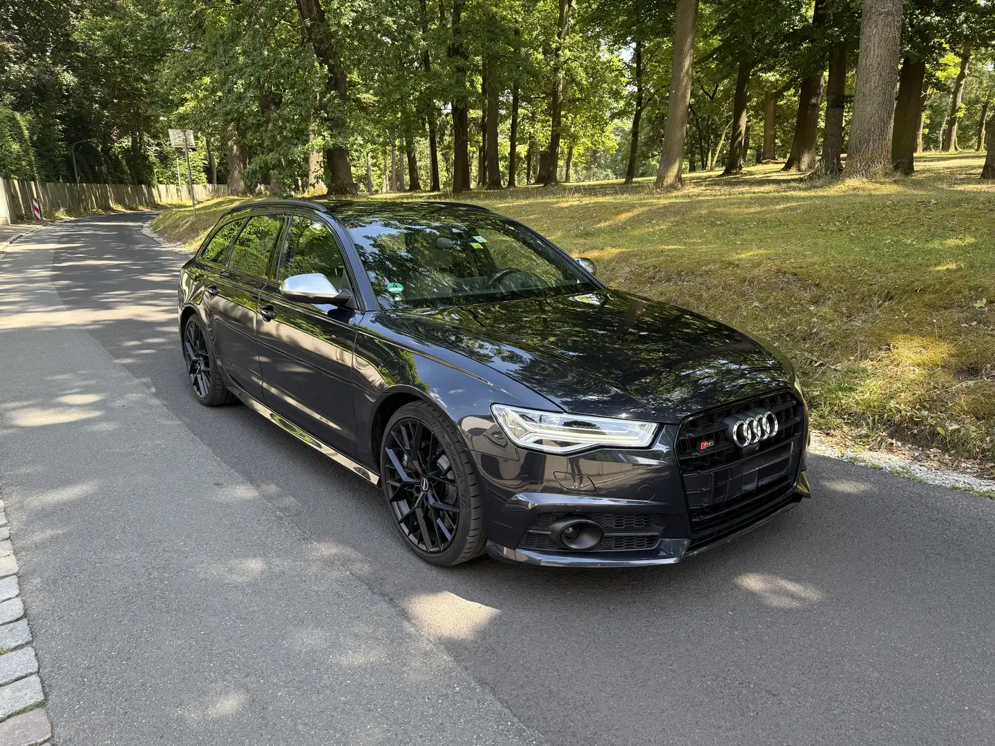 Audi S6 Avant - 1