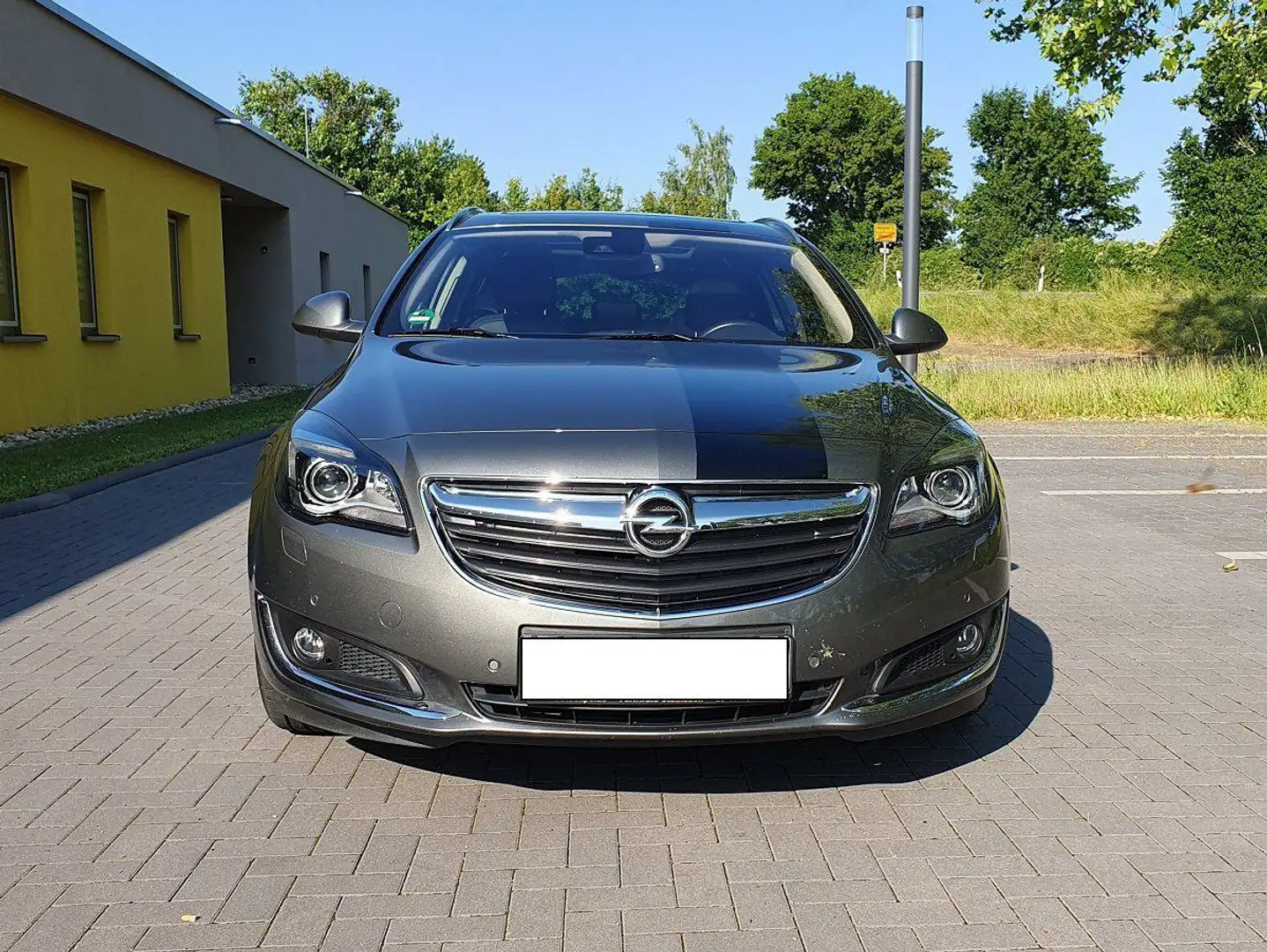 Opel Insignia Insignia 1.4 LPG Sports Tourer Business Innovation Grau - 2