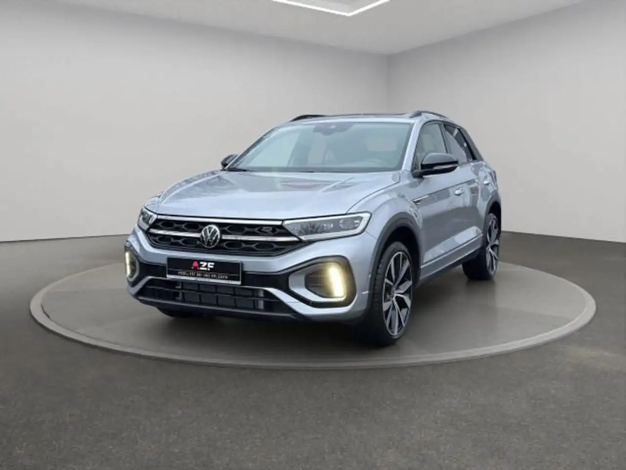 Volkswagen T-Roc R-Line 1.5 TSI DSG ACC + PANO + AHK 2