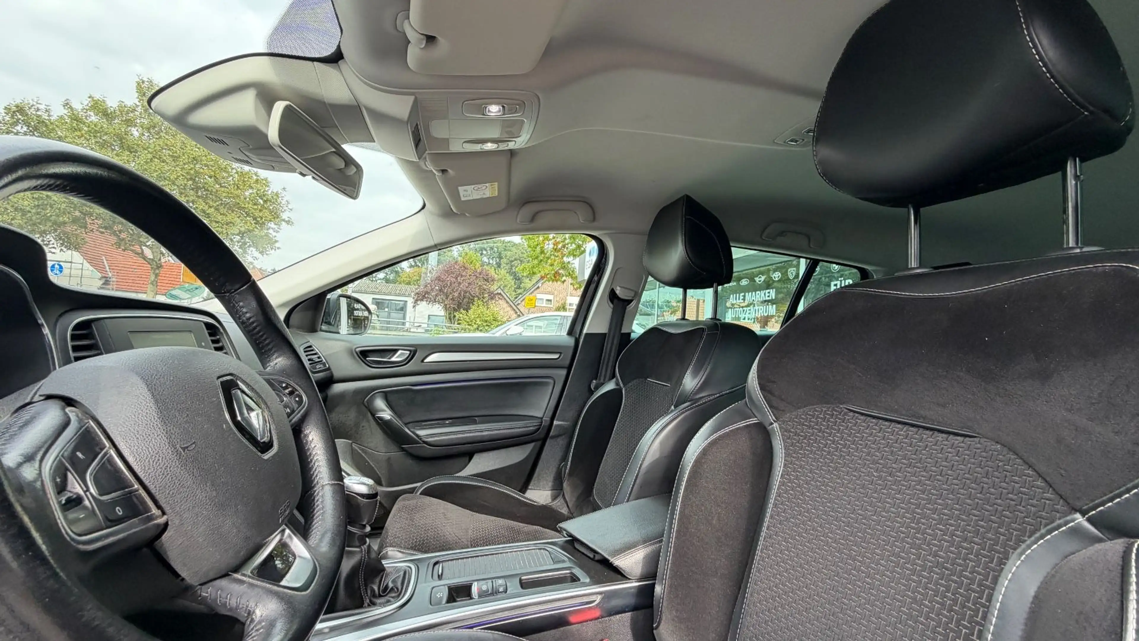 Renault Megane IV Grandtour Intens |NAVI|PDC|LEDER|AHK — photo 13