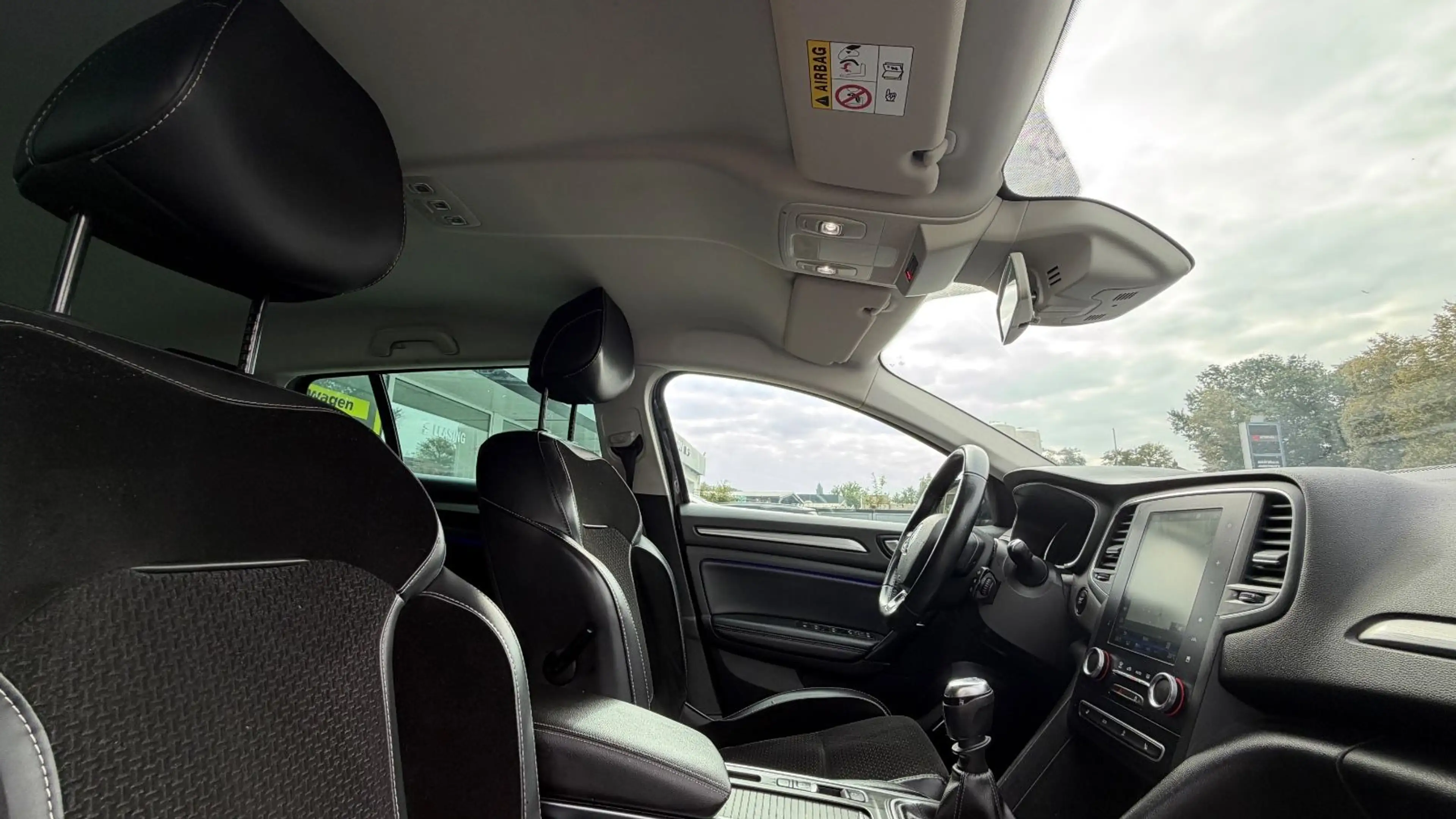 Renault Megane IV Grandtour Intens |NAVI|PDC|LEDER|AHK — photo 12