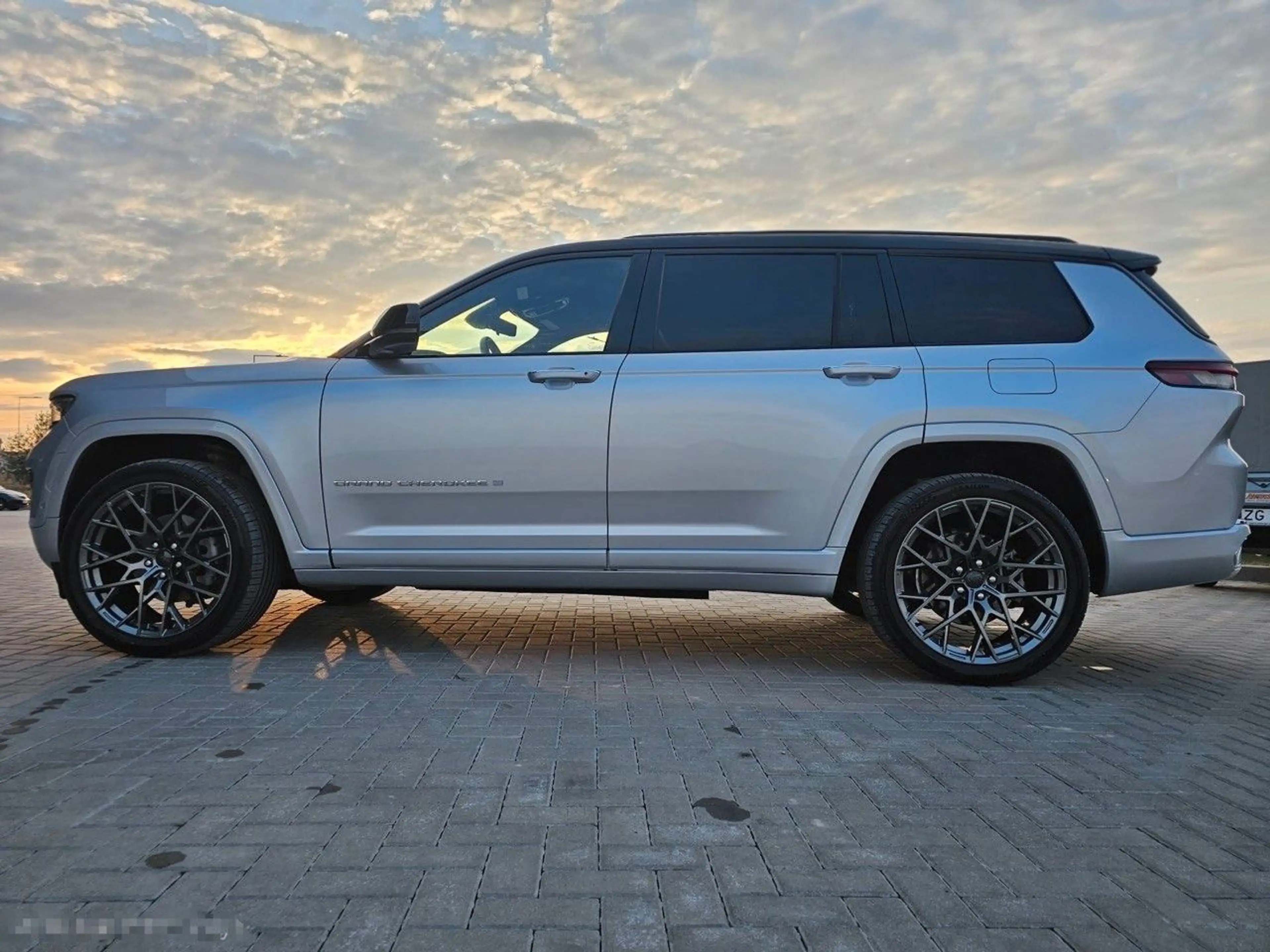 Jeep Grand Cherokee Overland 22"Zoll — photo 6