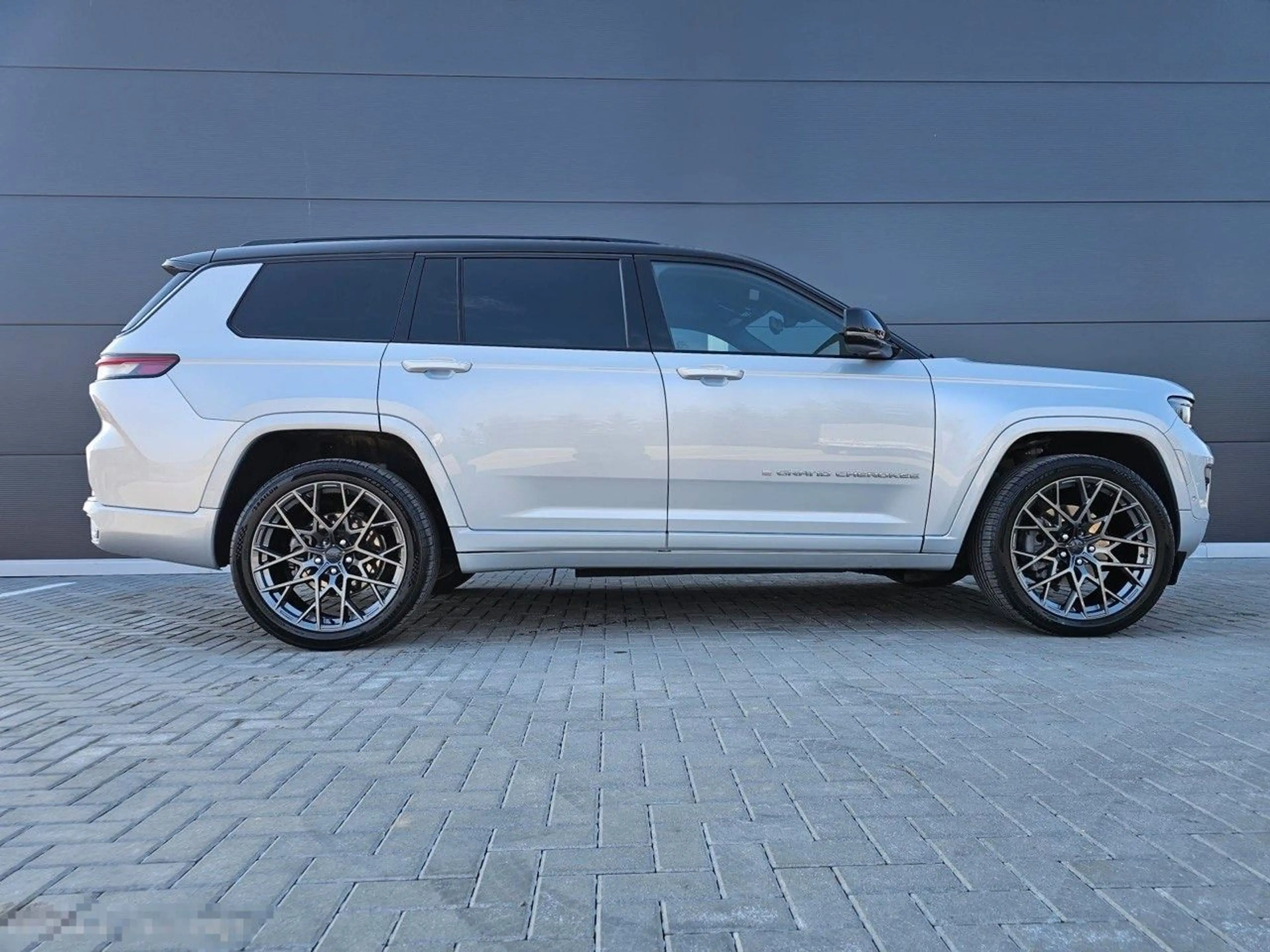 Jeep Grand Cherokee Overland 22"Zoll — photo 10