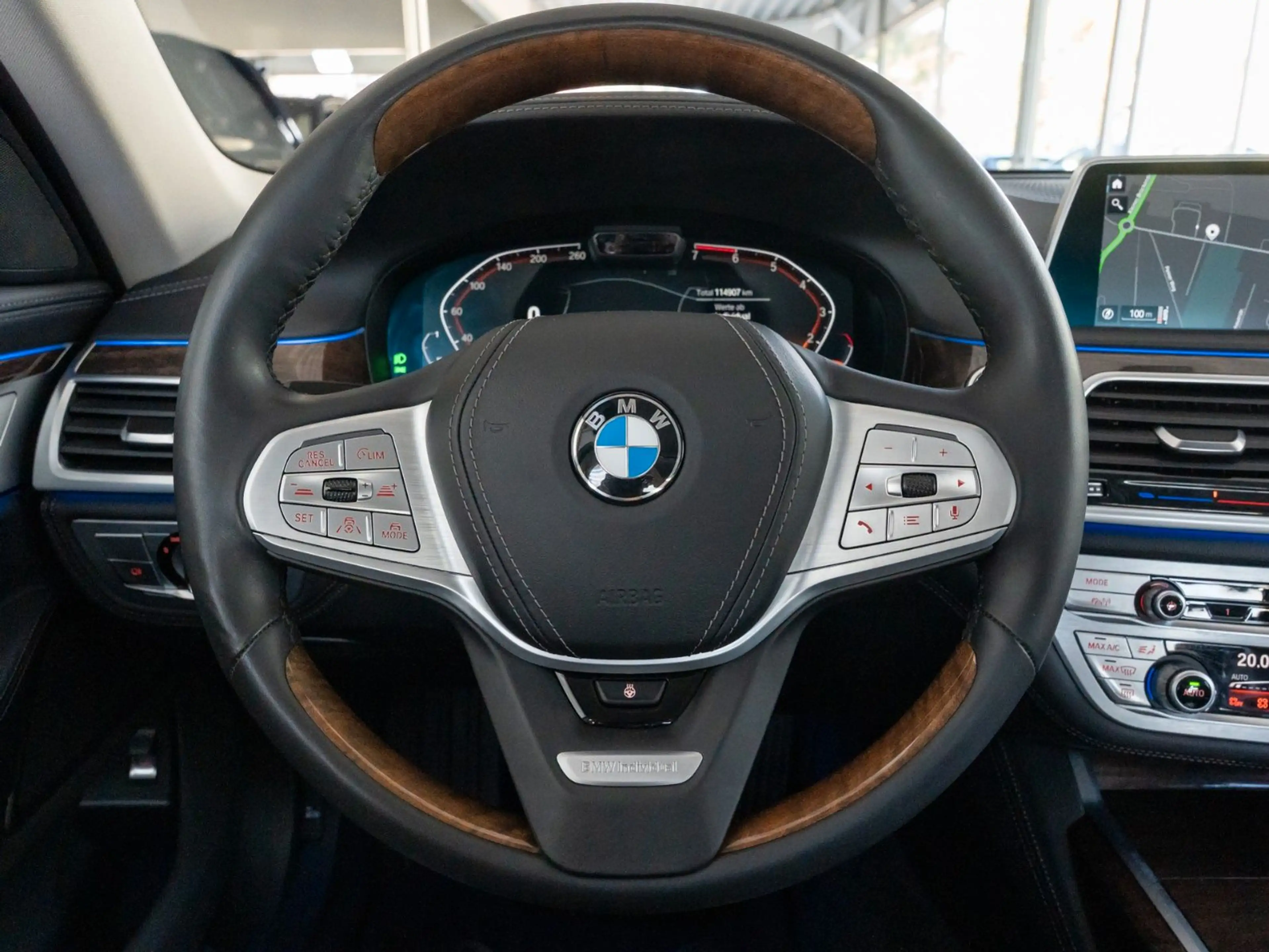BMW 750 ixD LASER 360° HUD AHK ACC Massage Memory S/C — photo 11
