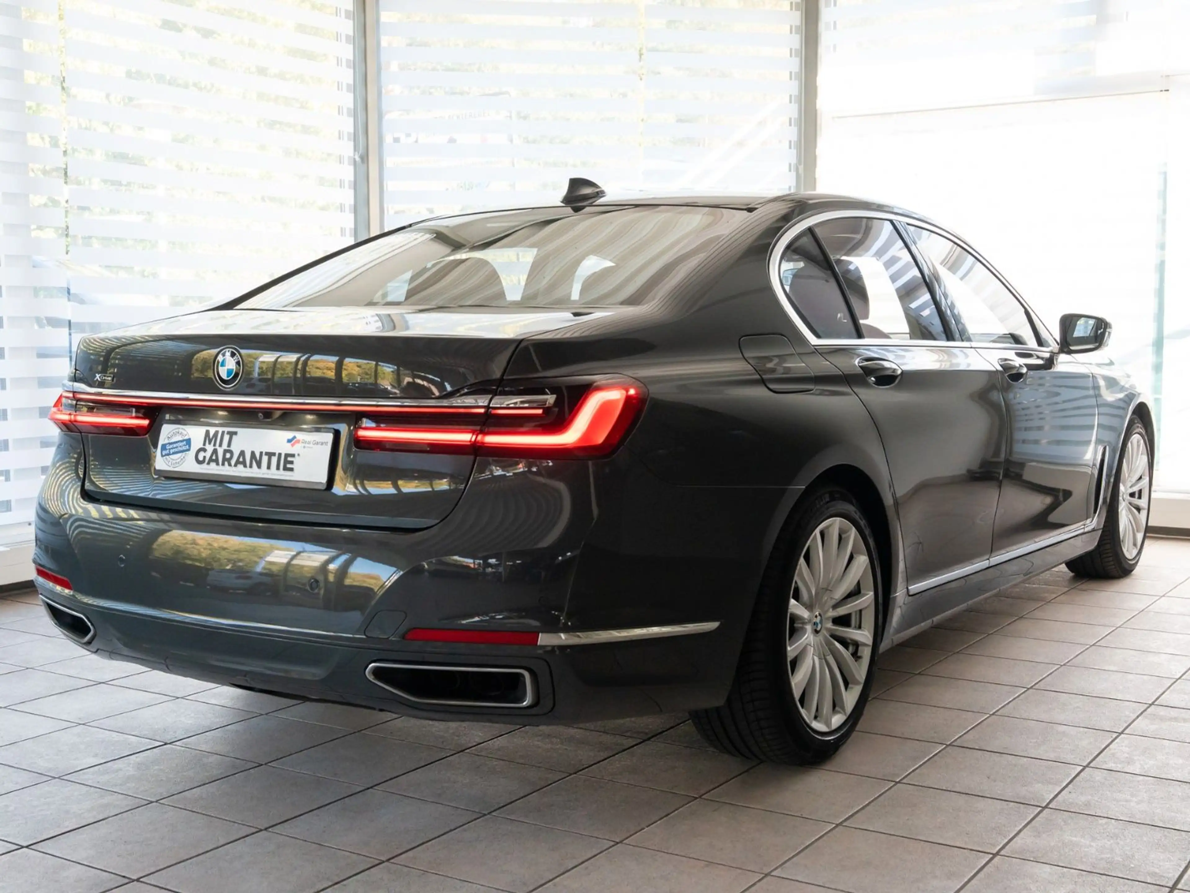BMW 750 ixD LASER 360° HUD AHK ACC Massage Memory S/C — photo 4