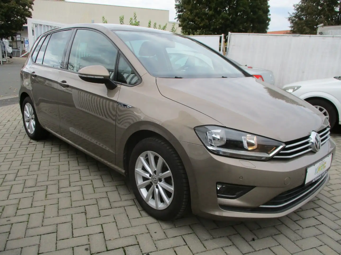 Volkswagen Golf Sportsvan VII Scheckheft gepflegt_1. Hand Gold - 2