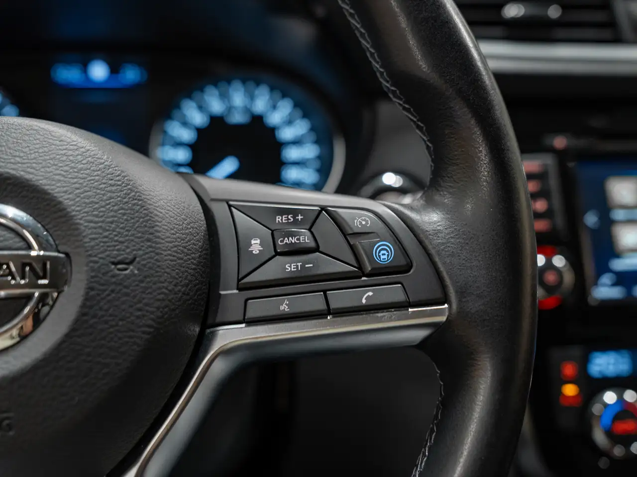 Nissan Qashqai 1.3 DIG-T DCT N-Connecta, Navi, Voll Led, ACC, 360, миниатюра 28