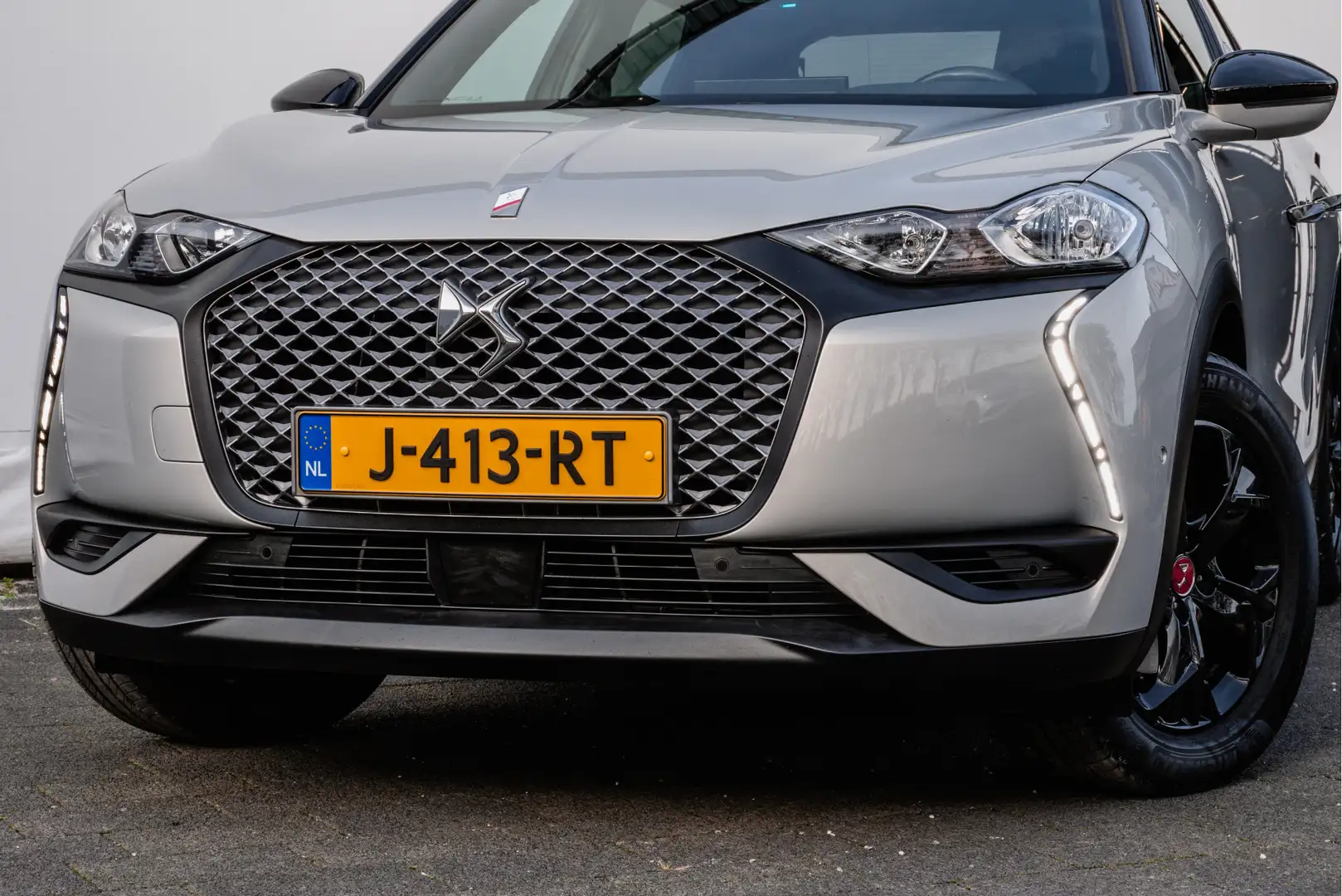 DS Automobiles DS 3 Crossback E-Tense Performance line 50 kWh 3-Fase/ Stoelverwa Gris - 2