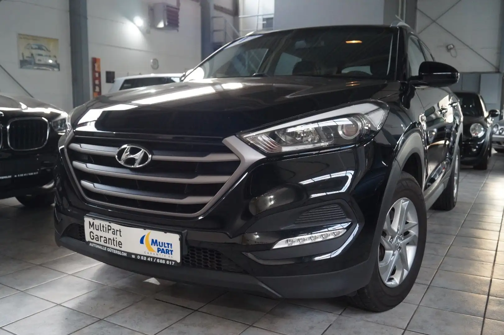 Hyundai TUCSON blue Classic 2WD*NAVI*KAMERA*PDC*SH* Noir - 1