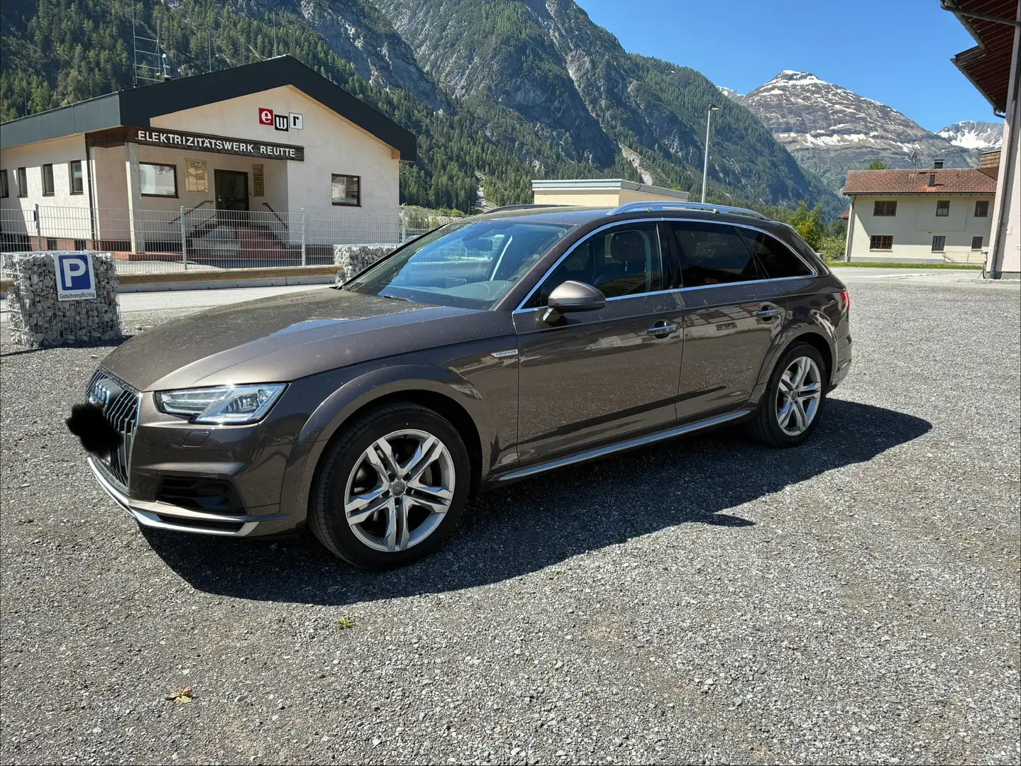 Audi A4 allroad Braun - 2