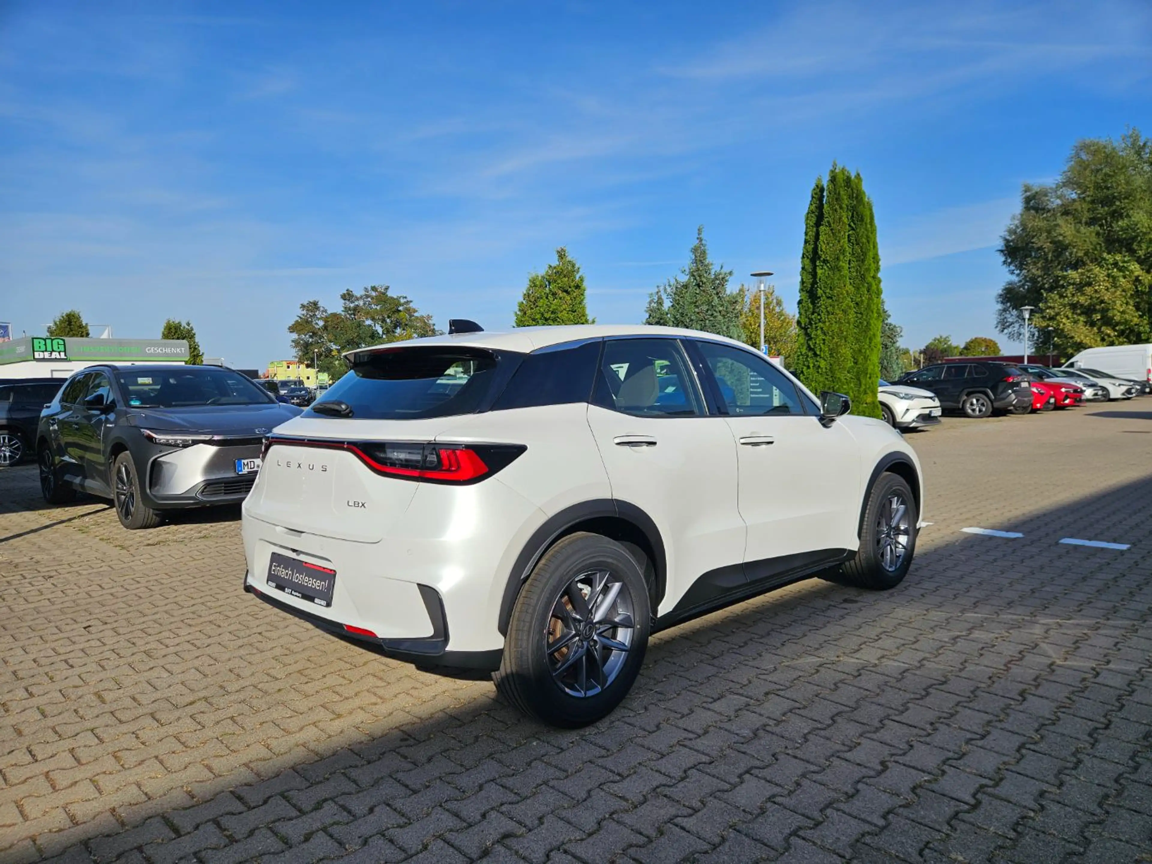 Lexus LBX 1.5 FWD ACC+LED+Navi+SHZ+Fernlichtass.+Kam. — photo 13
