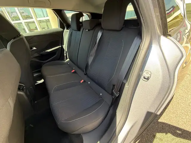 Peugeot 308 view 14