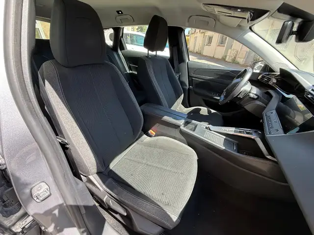 Peugeot 308 view 12