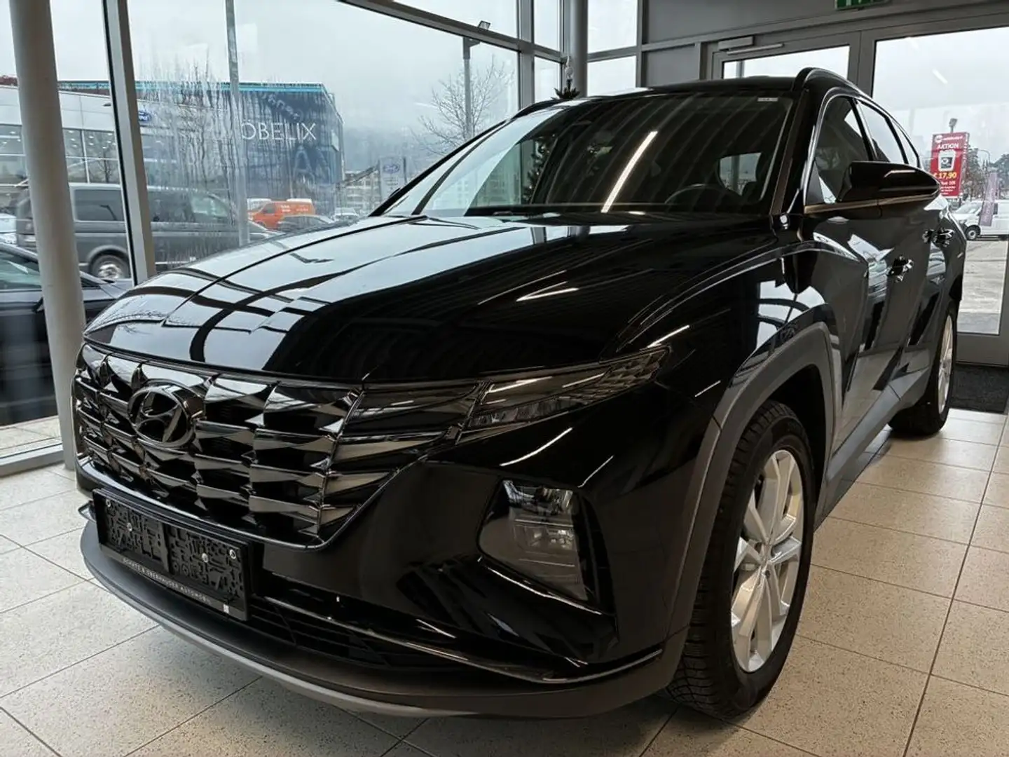 Hyundai TUCSON Smart 2WD Schwarz - 1