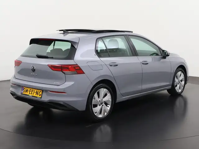 Volkswagen Golf view 5