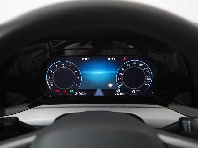 Volkswagen Golf view 9