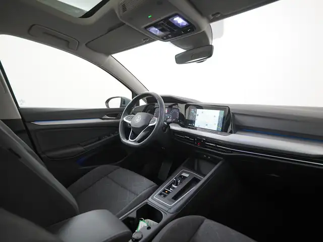 Volkswagen Golf view 2