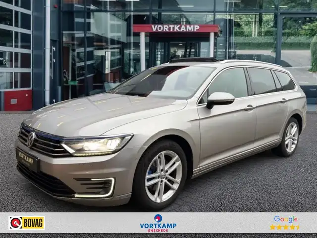 Volkswagen Passat Variant 1.4 TSI GTE DSG PANO.DAK/TREKHAAK/360CAM/ACC/CARPL