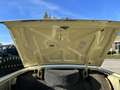 Lincoln Continental Coupe Geel - thumbnail 32