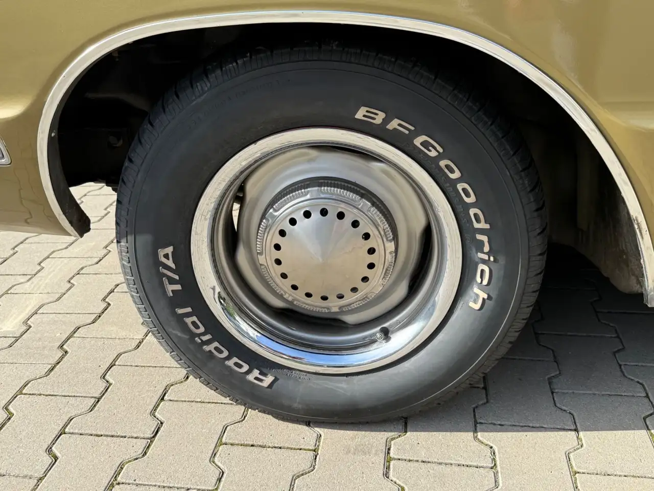 Plymouth Sport Fury III 383 cui 6,3-V8 2-Barrel TÜV 06/28, foto 11