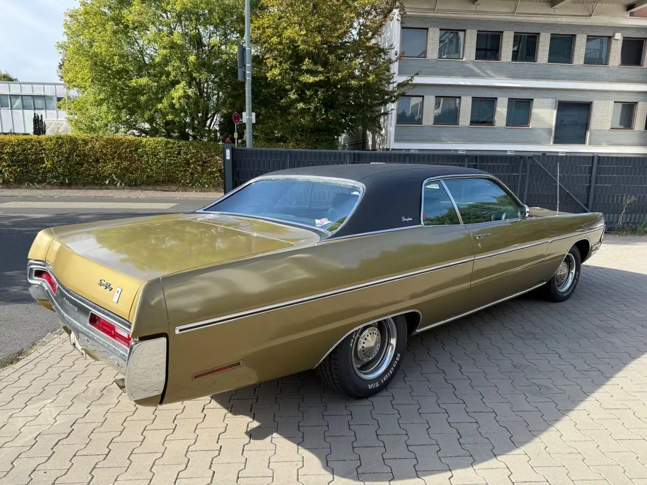 Plymouth Sport Fury III 383 cui 6,3-V8 2-Barrel TÜV 06/28, foto 3