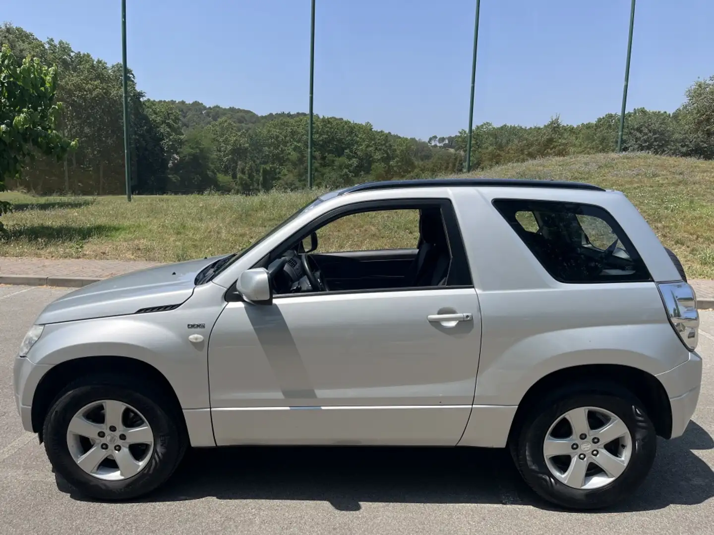 Suzuki Grand Vitara 1.9DDiS JLX-E Grijs - 2