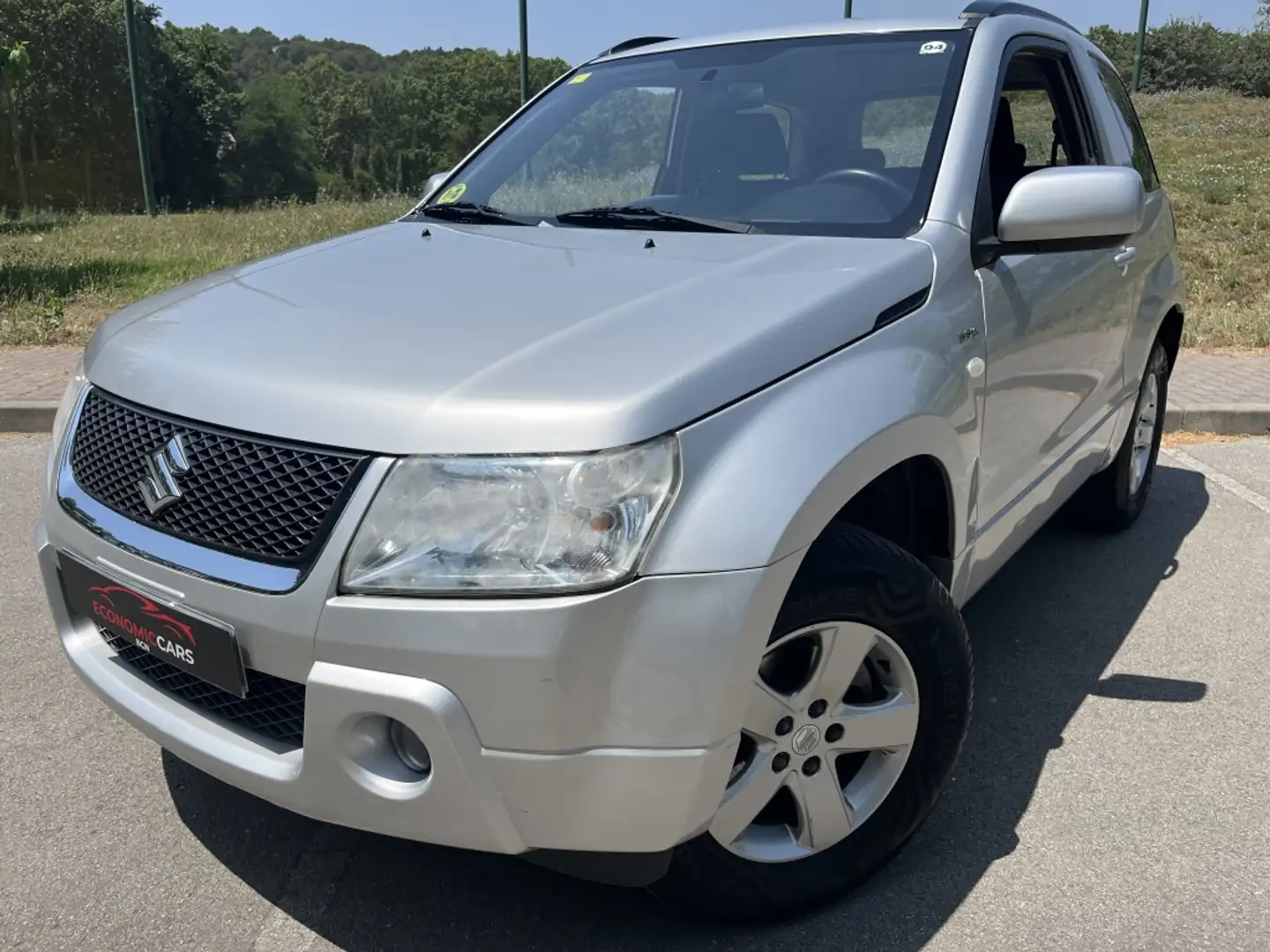 Suzuki Grand Vitara 1.9DDiS JLX-E Grijs - 1