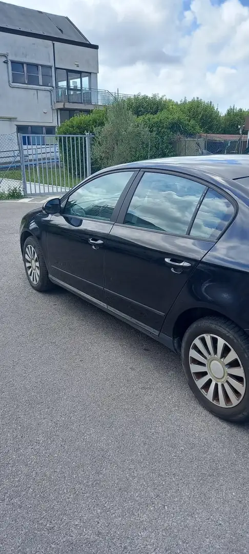 Volkswagen Passat 1.9 tdi Trendline 110cv - 2