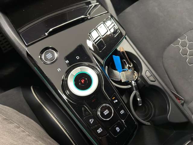 Kia Sportage — photo 16