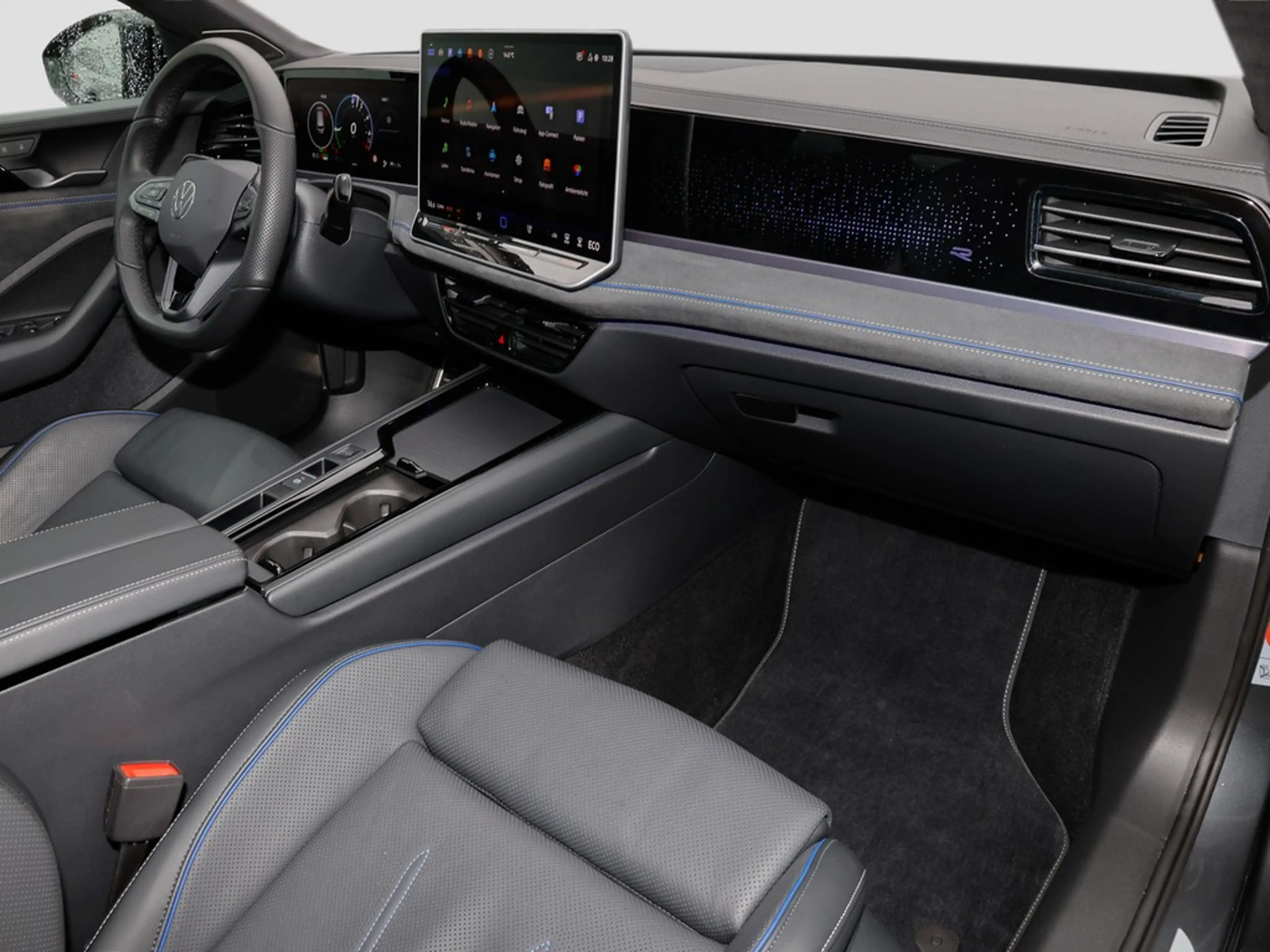 Volkswagen Passat Variant 1.5 TSI DSG eHybrid R-Line AHK — photo 7