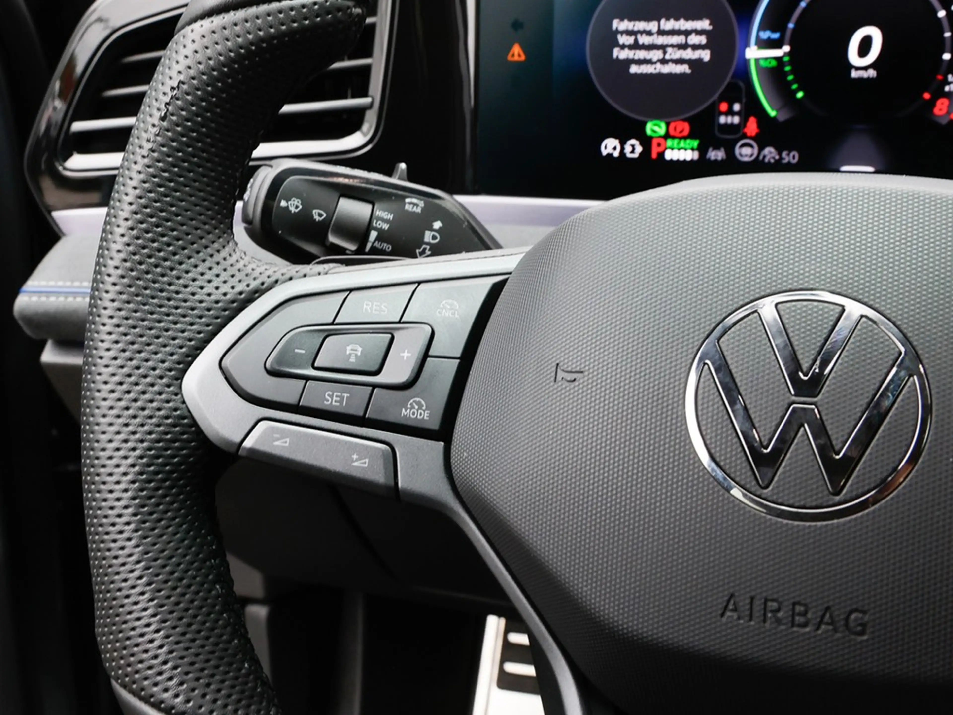 Volkswagen Passat Variant 1.5 TSI DSG eHybrid R-Line AHK — photo 14