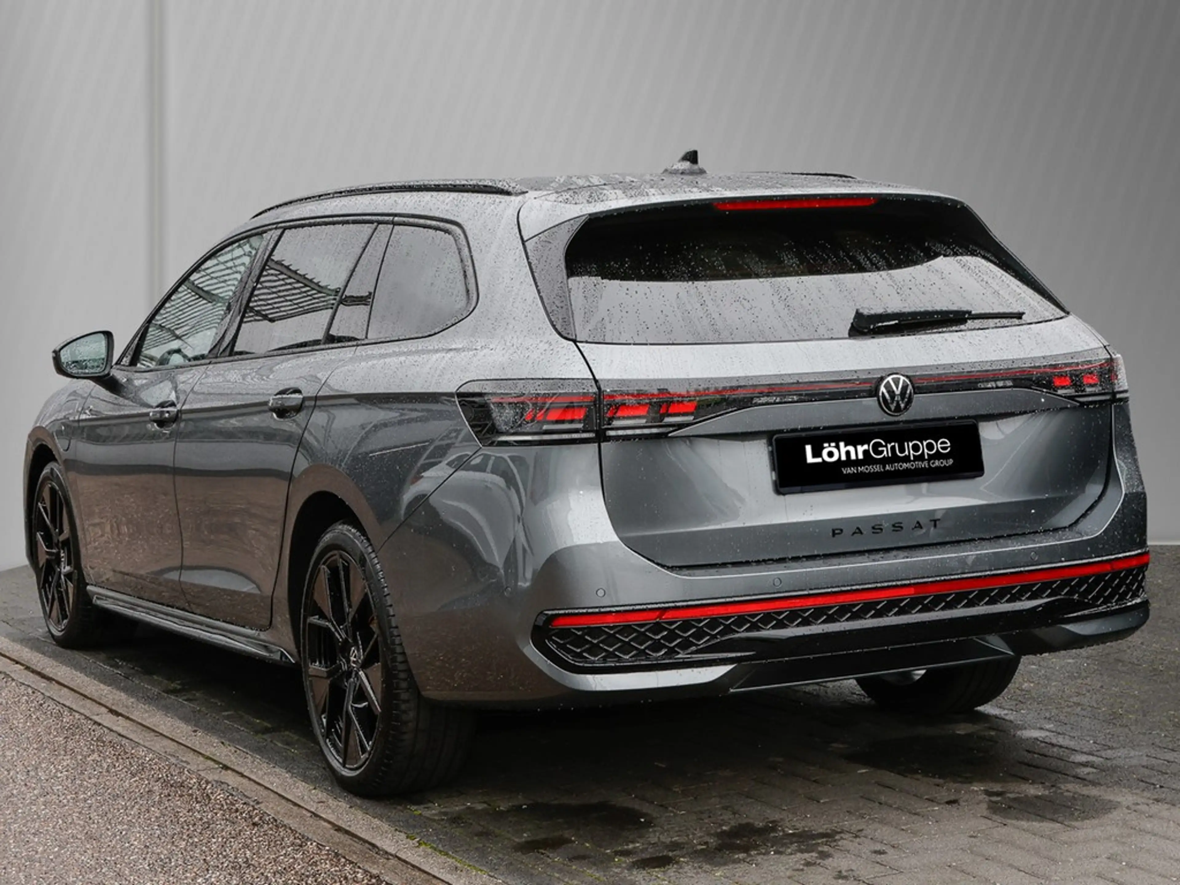 Volkswagen Passat Variant 1.5 TSI DSG eHybrid R-Line AHK — photo 4