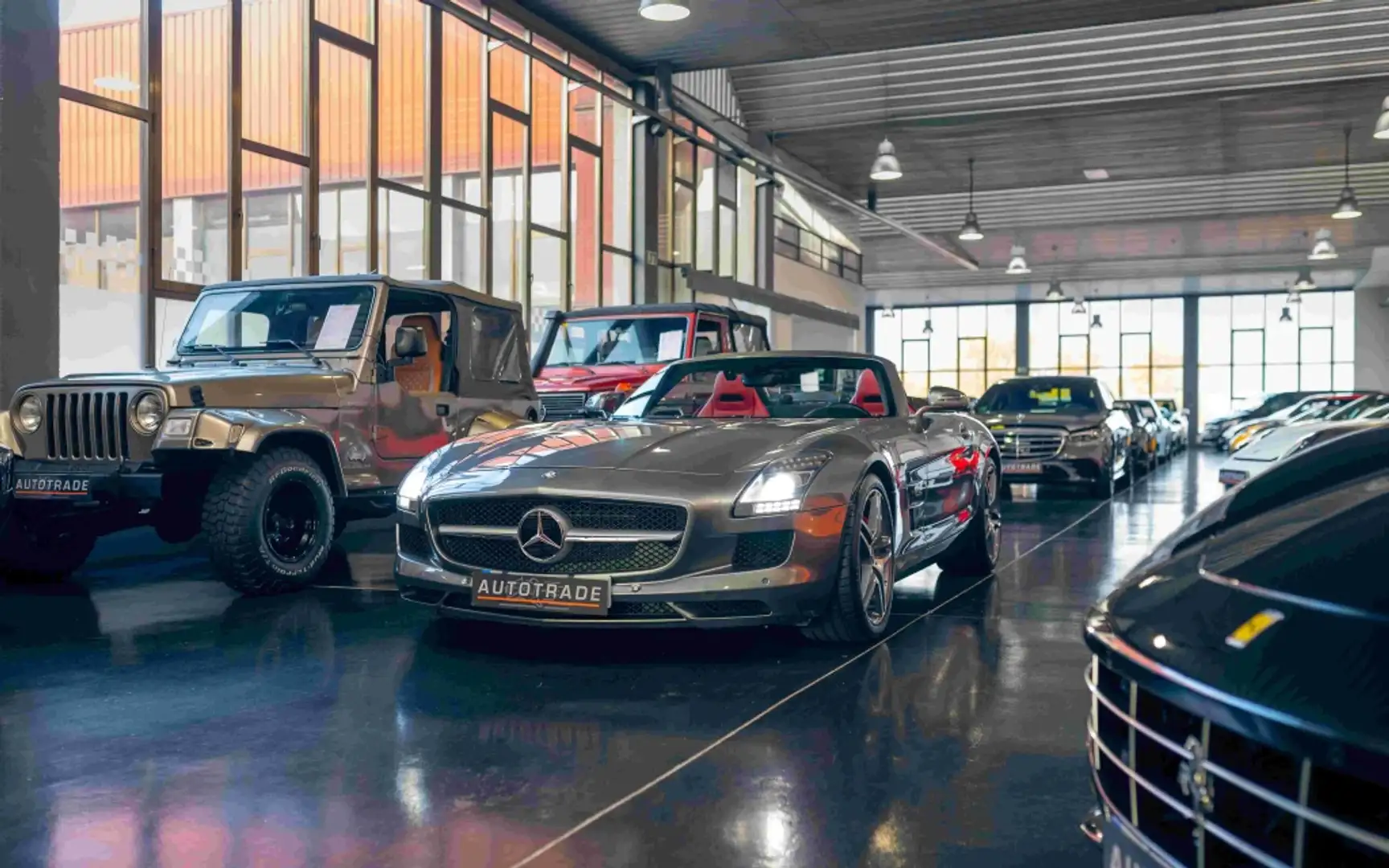 Mercedes-Benz SLS Roadster Gris - 1