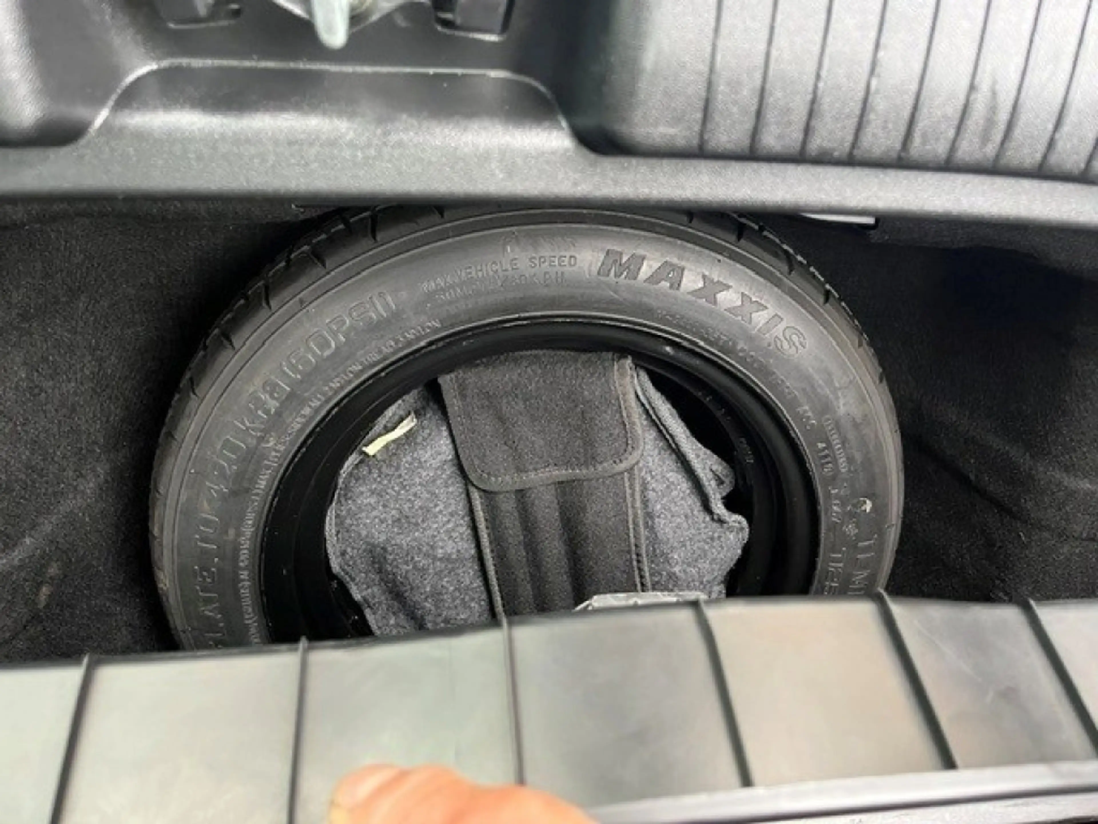 Hyundai iX20 1.6 i Vision AUTOMAAT TREKHAAK — photo 23