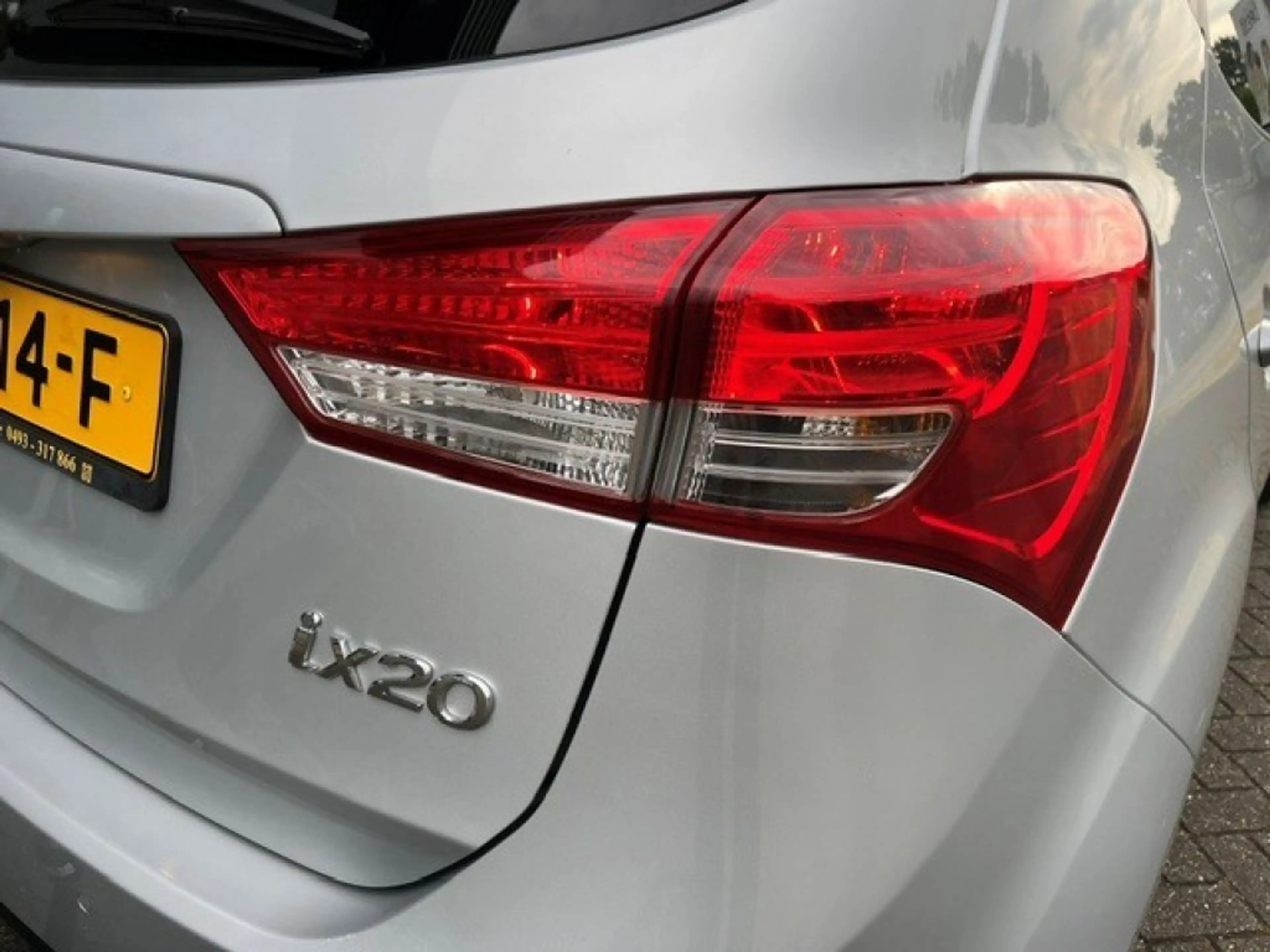 Hyundai iX20 1.6 i Vision AUTOMAAT TREKHAAK — photo 25