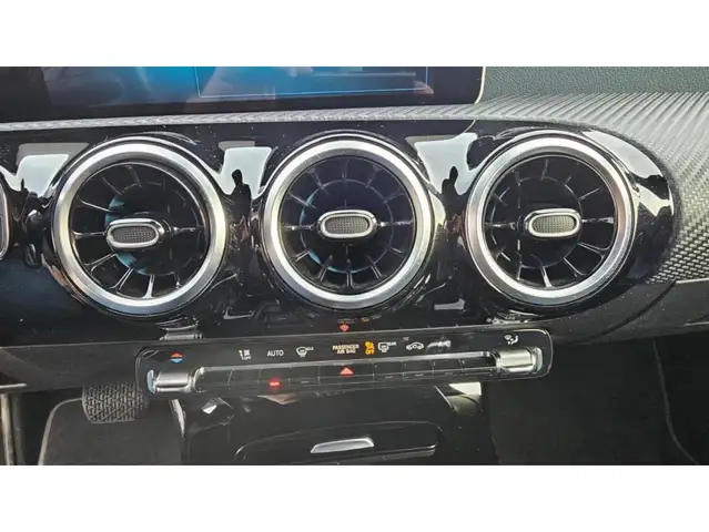 Mercedes-Benz Unknown Model view 9