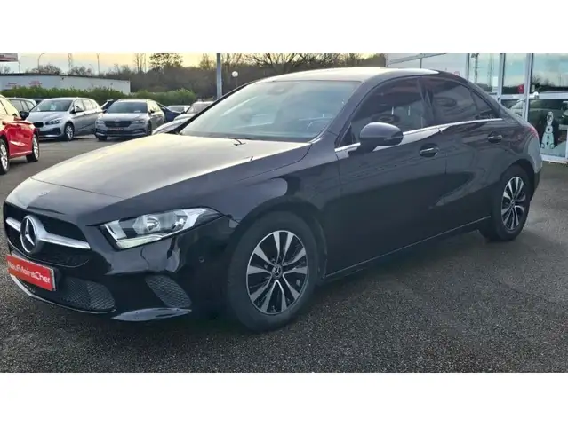 Mercedes-Benz Unknown Model view 2