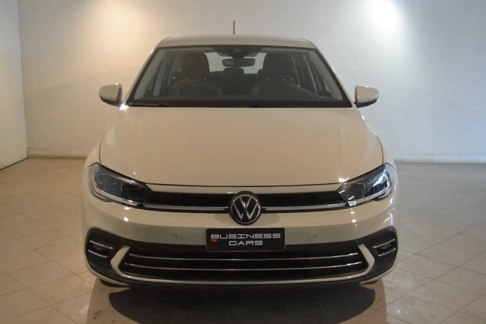 Volkswagen Polo 1.0 TSI Style NEOPATENTATI Grau - 2