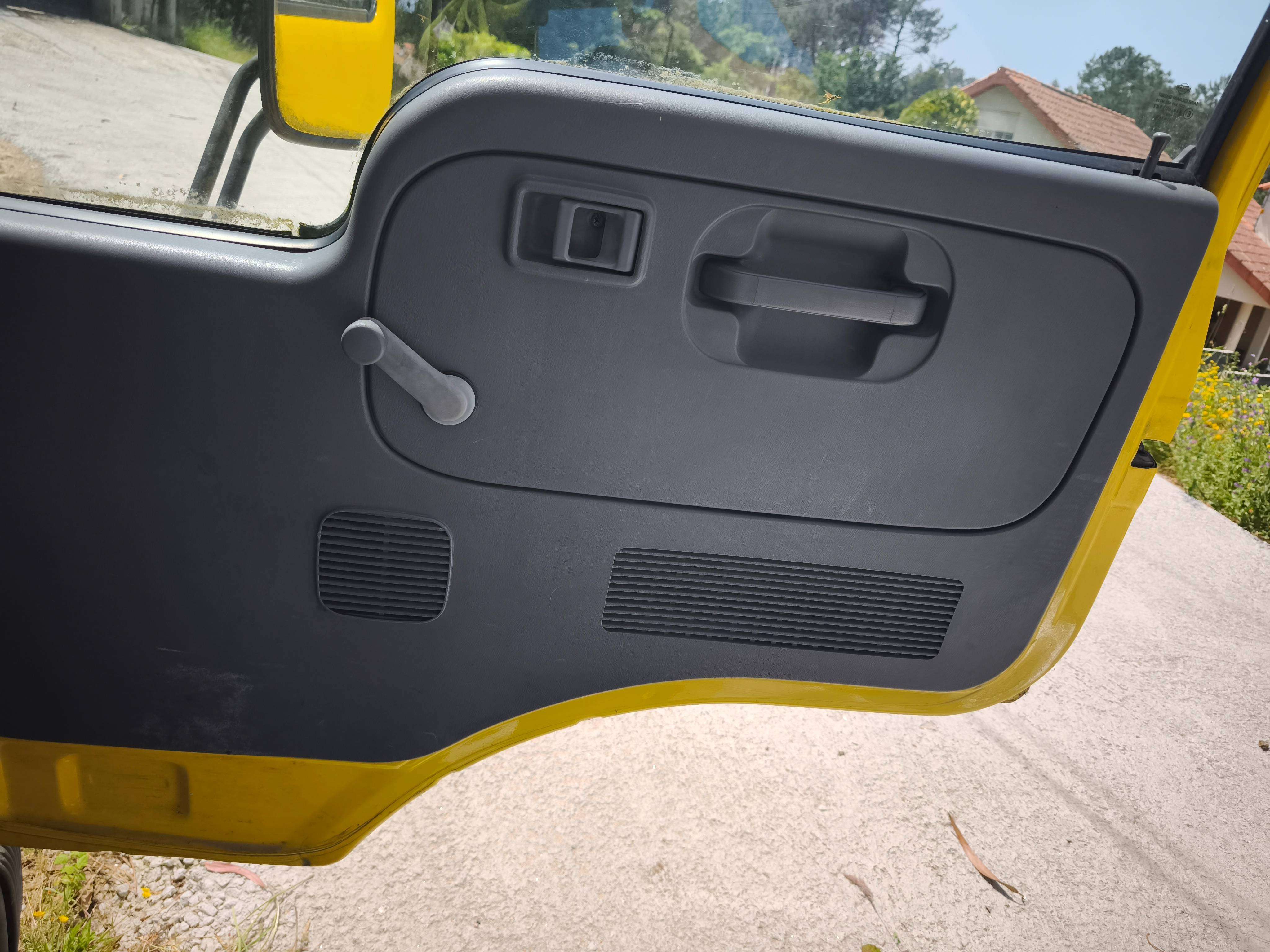 Nissan Cabstar TL 110.35/3 - foto 1