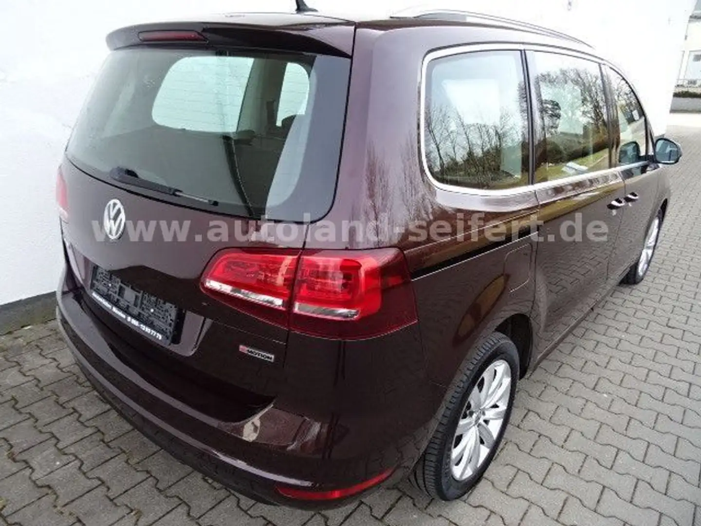 Volkswagen Sharan 2,0 tdi 4-Mot.Highl./DSG/Navi/7-Sitze/CAM Bruin - 2