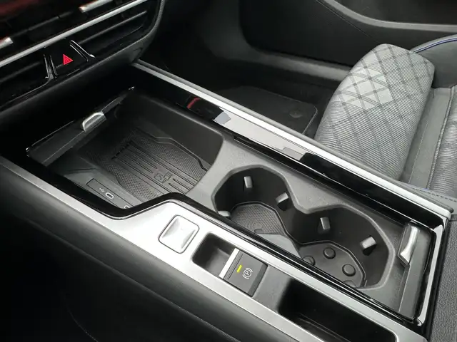 Volkswagen Passat Variant R-Line Edition Plus LEDER+PANO+AHK+MATRIX+eHK+3... Ansicht 16